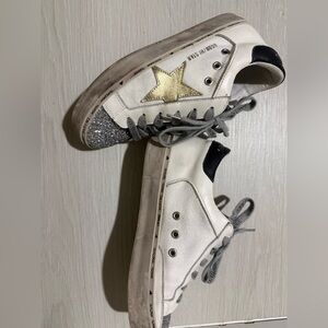 GOLDEN GOOSE size 6.5